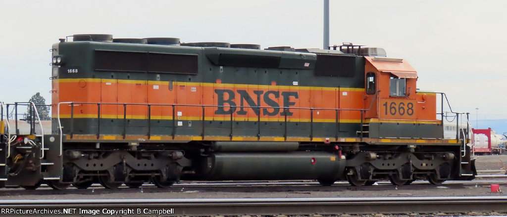 BNSF 1668